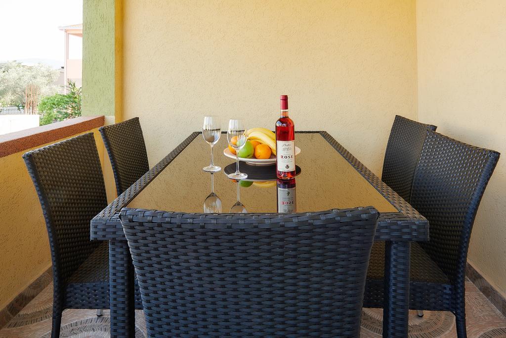 Apartments Villa Fourtuna Бар Екстер'єр фото